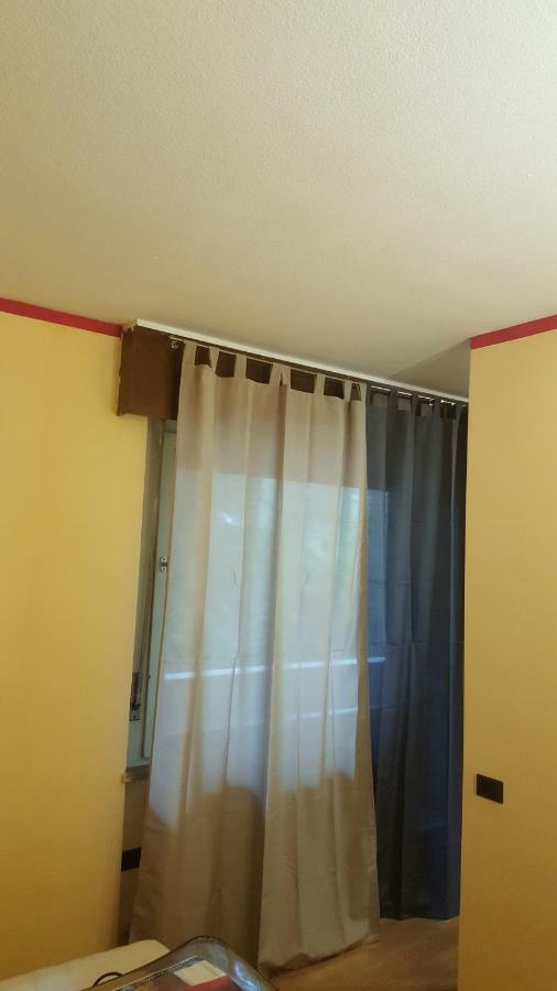 Miky Apartment-South Tyrol Meran Buitenkant foto